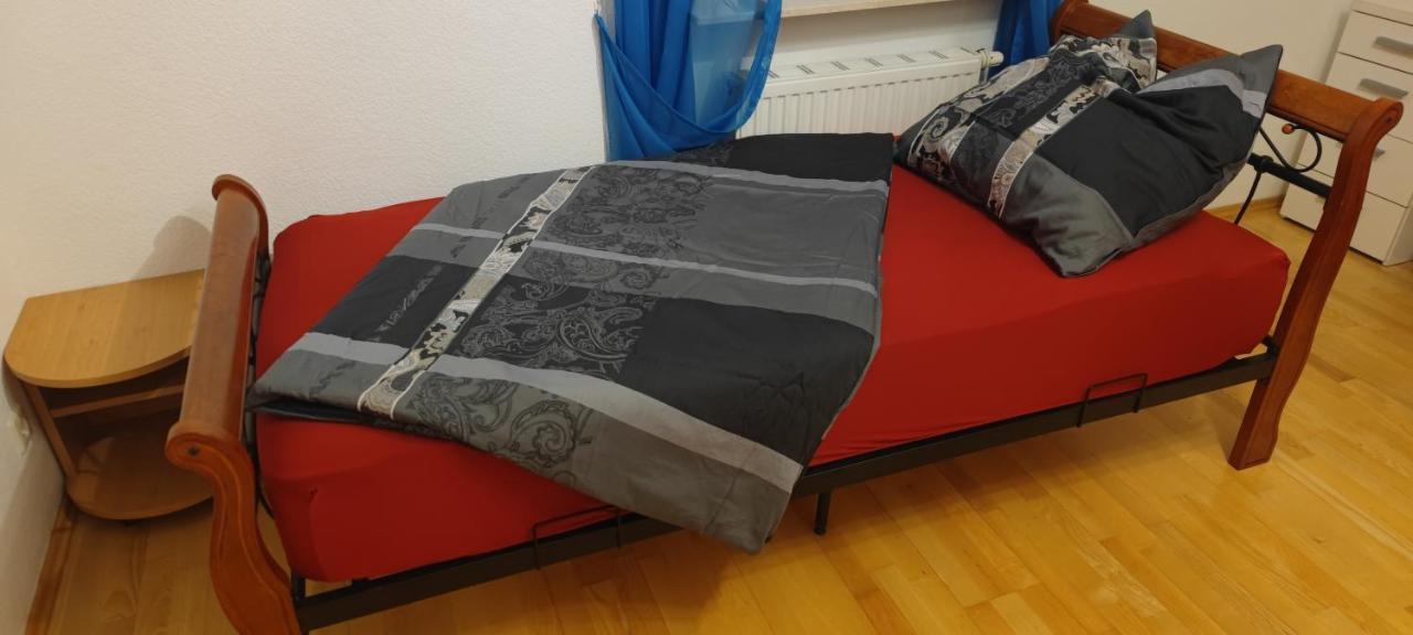 Einzimmerwohnung Mit Parkplatz Ohne Kueche Bischweier Exterior foto