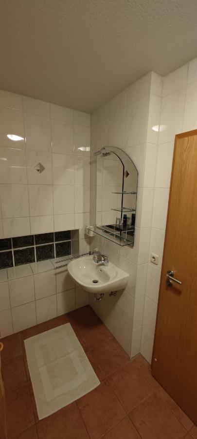Einzimmerwohnung Mit Parkplatz Ohne Kueche Bischweier Exterior foto